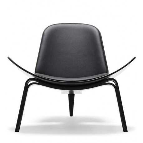 Wegner CH07 Shell armchair design